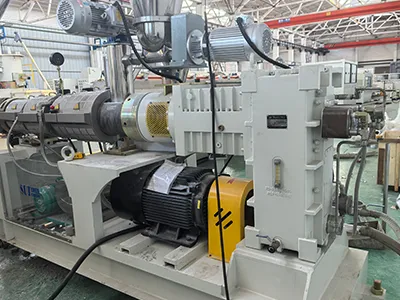CORC シリーズギヤボックス 異方向二軸押出機向け